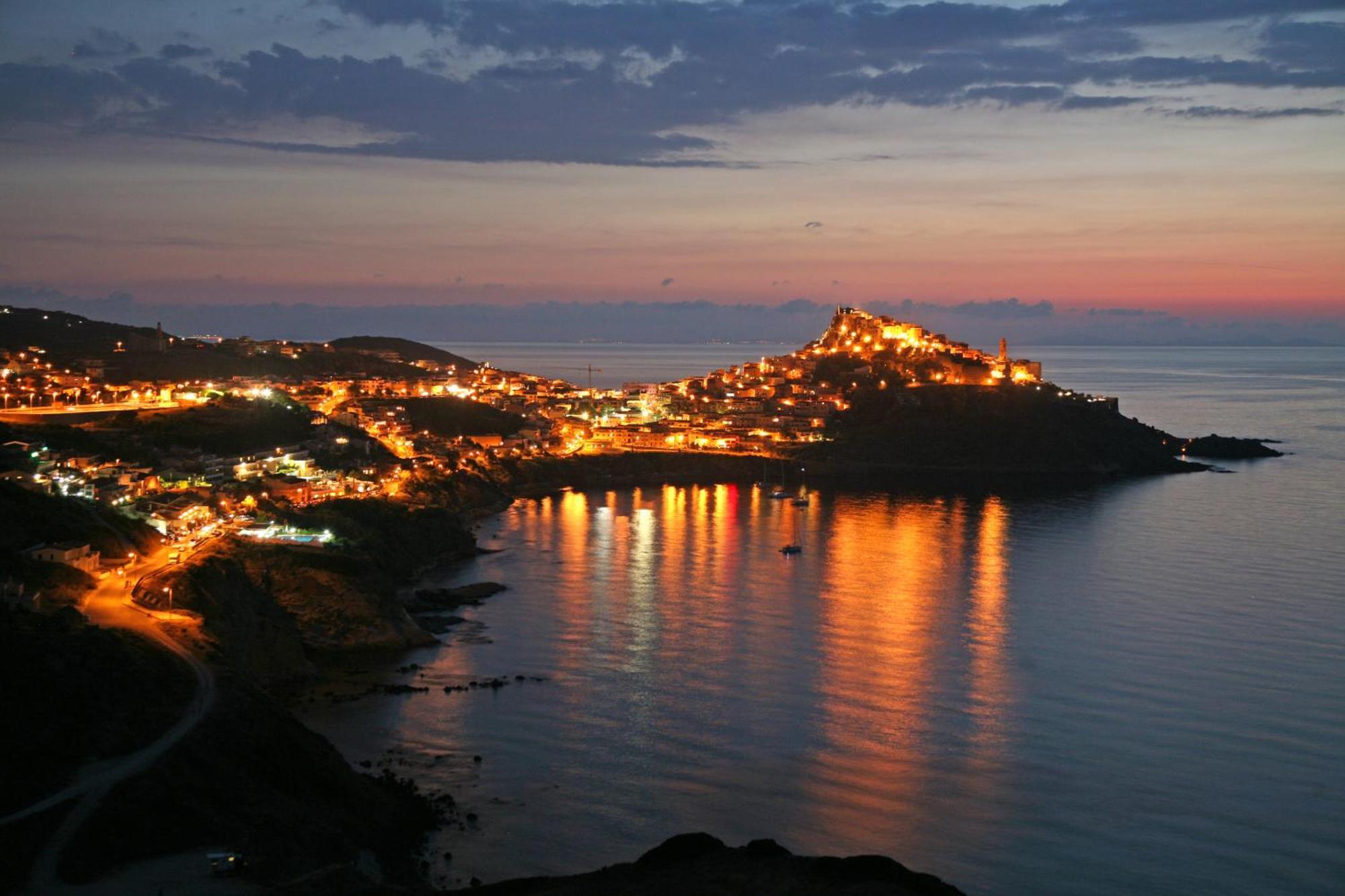 The Square Castelsardo Hotel Ngoại thất bức ảnh